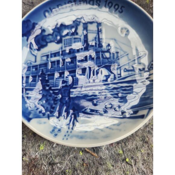 Bing & Grondahl Christmas in America Plate 1995 Christmas Eve in Mississippi - Picture 3 of 5